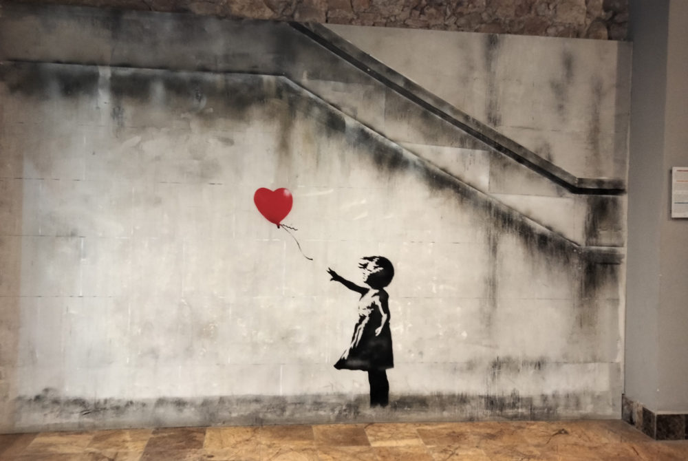 Banksy-1000x670 - Qué ver en el Museo Banksy de Barcelona, cuánto valen las entradas y horarios de visitas guiadas