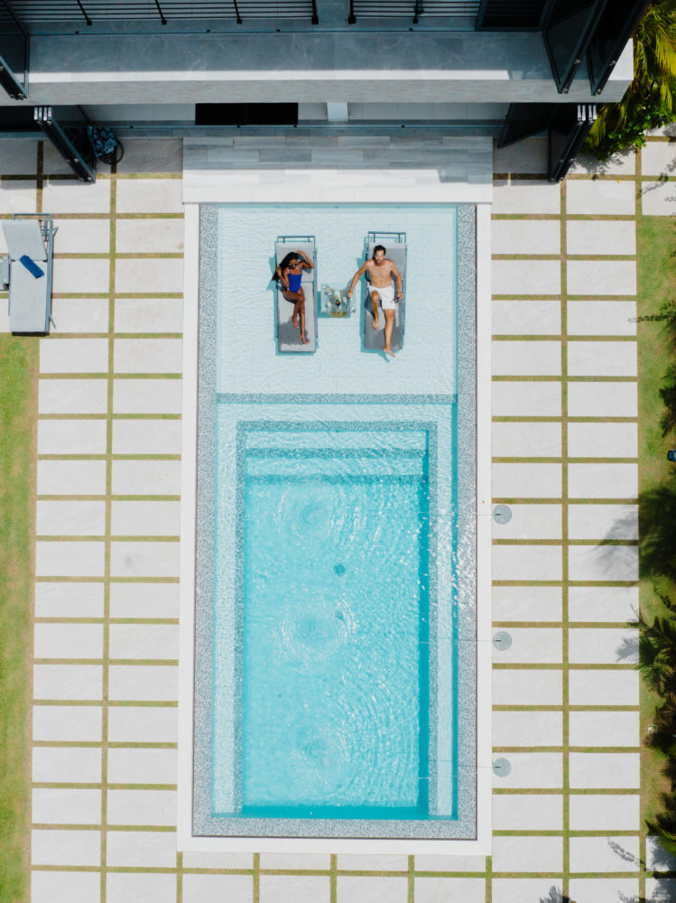 Blue-Sky-Luxury-749x1000 - Un escape lujoso a Barbados