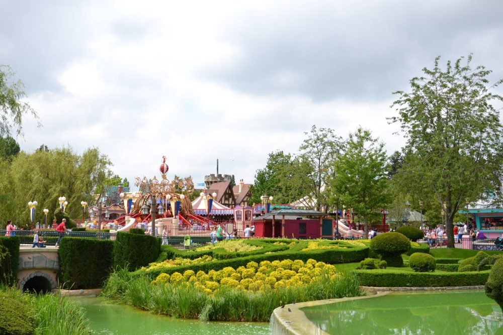 Disneyland_Paris_wikimedia_commons_Andrei-Dan-Suciu2-1000x667 - Todos los beneficios y descuentos en Disneyland París del Magic Key