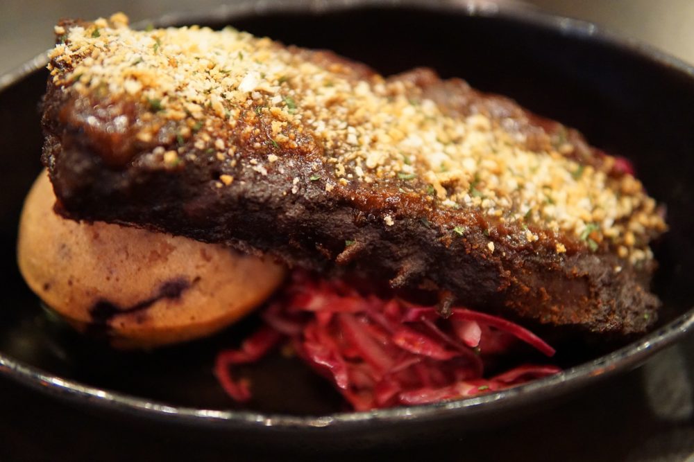 Docking-Bay-7_wikimedia_commons_U1F360_2-1000x667 - Estos restaurantes temáticos de Hollywood Studios tienen platillos "galácticos" pensados para los más fanáticos de Star Wars y preciosas decoraciones en Walt Disney World