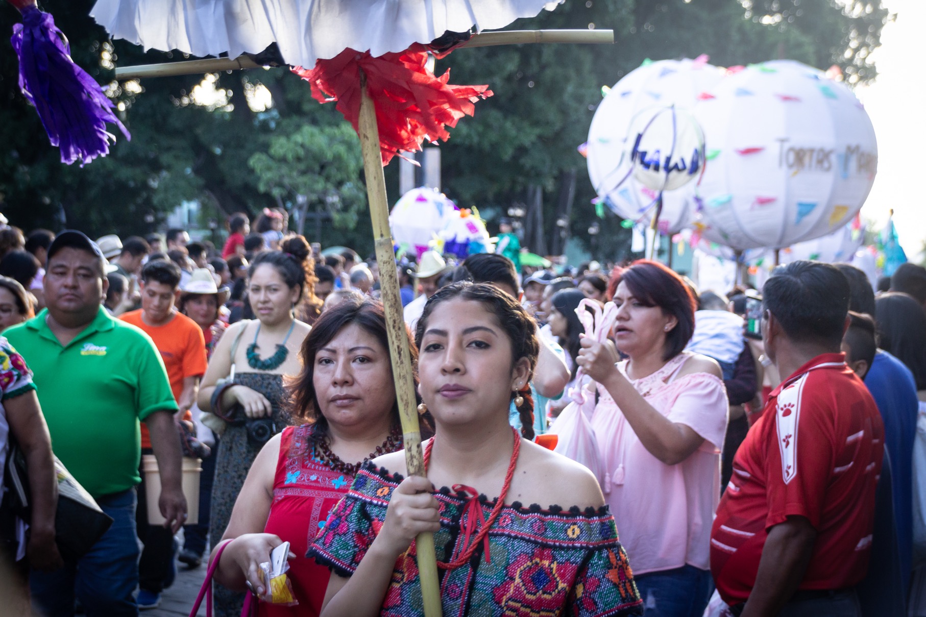 Origen de La Guelaguetza, su vestimenta tradicional y bailes típicos