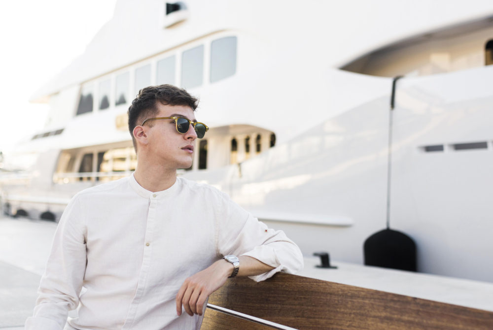 Hombre-Crucero-1000x670 - ¿Cuánto dura un crucero por el mundo?