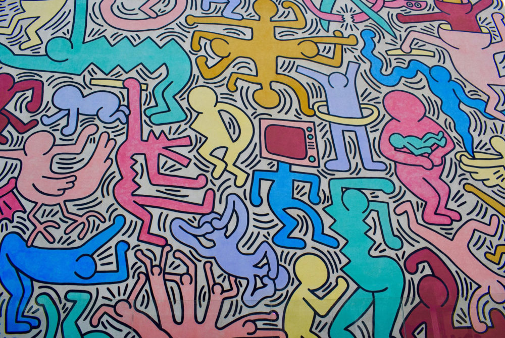 La obra de arte escondida en un edificio de Greenwich Village en Nueva York que casi nadie conoce y es de un importante artista de los 80