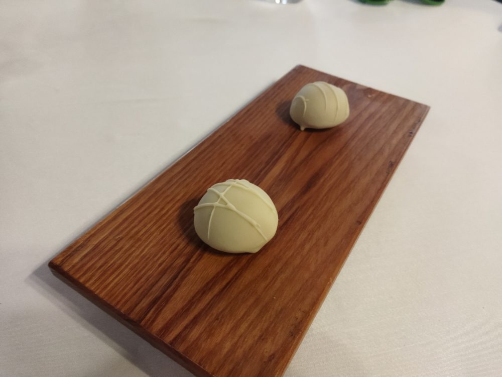 La_Botica_de_Matapozuelos_wikimedia_commons_MiguelAlanCS-1000x750 - El restaurante con 1 estrella Michelin de cocina natural en una antigua casa de labranza en un pequeño pueblito de Castilla y León