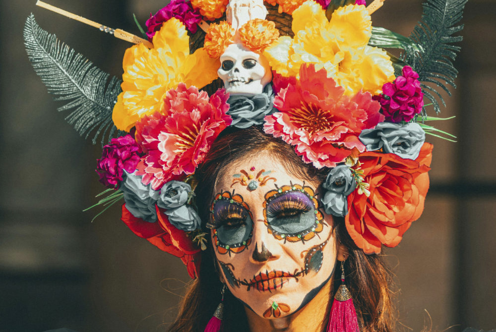 Mujer-Mexicana-1000x670 - Este Pueblo Mágico es ideal para festejar Día de Muertos 2024