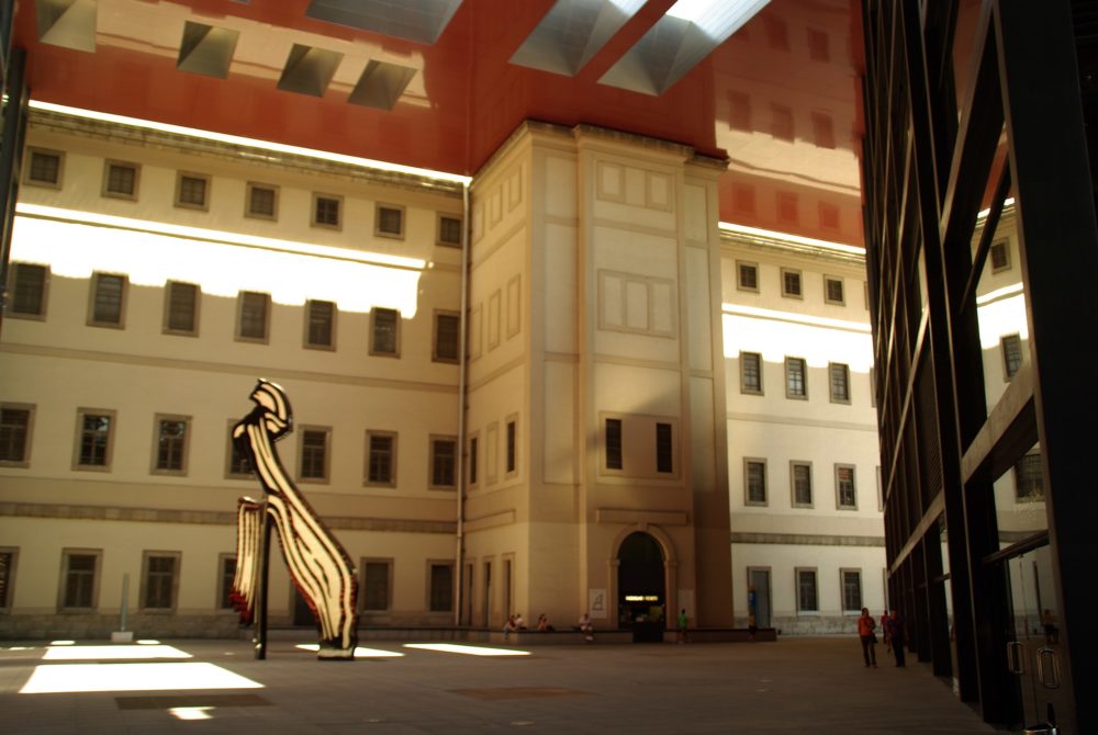 Museo_Reina_Sofia_wikimedia_commons_Concepcion-AMAT-ORTA…-1000x670 - Este museo español alberga la obra más famosa de Picasso y es de visita obligada en Madrid