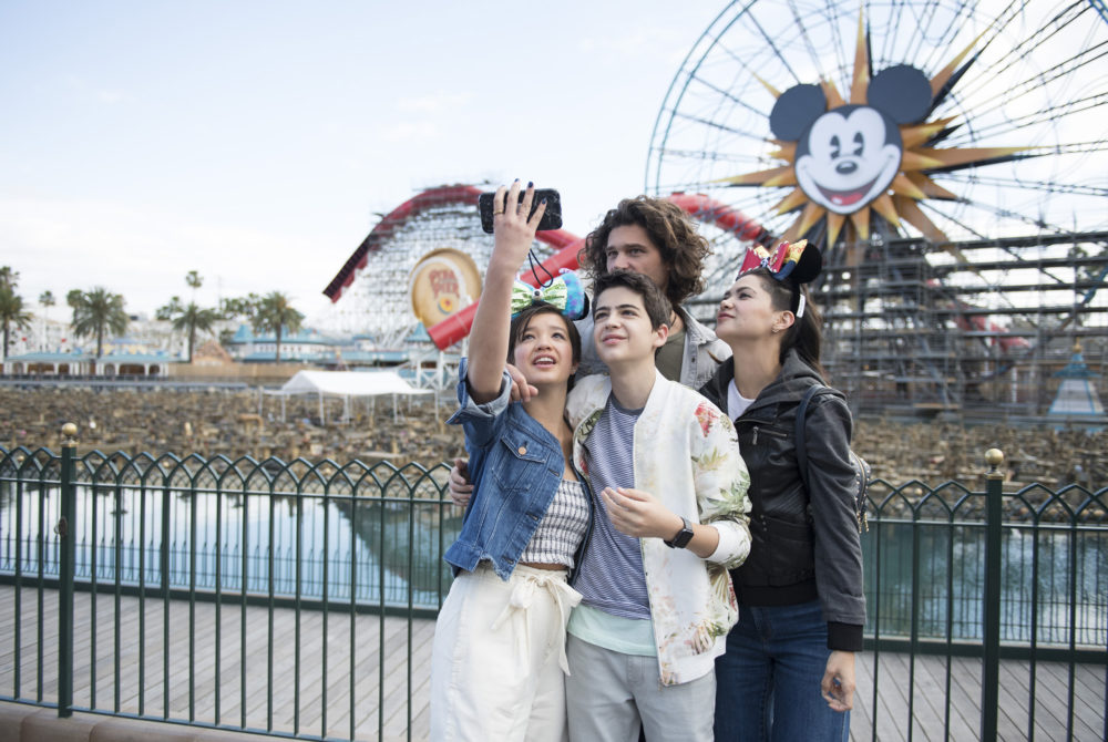 Pixar Fest en Disneyland California: shows de Intensamente, comidas exclusivas y souvenirs de edición limitada