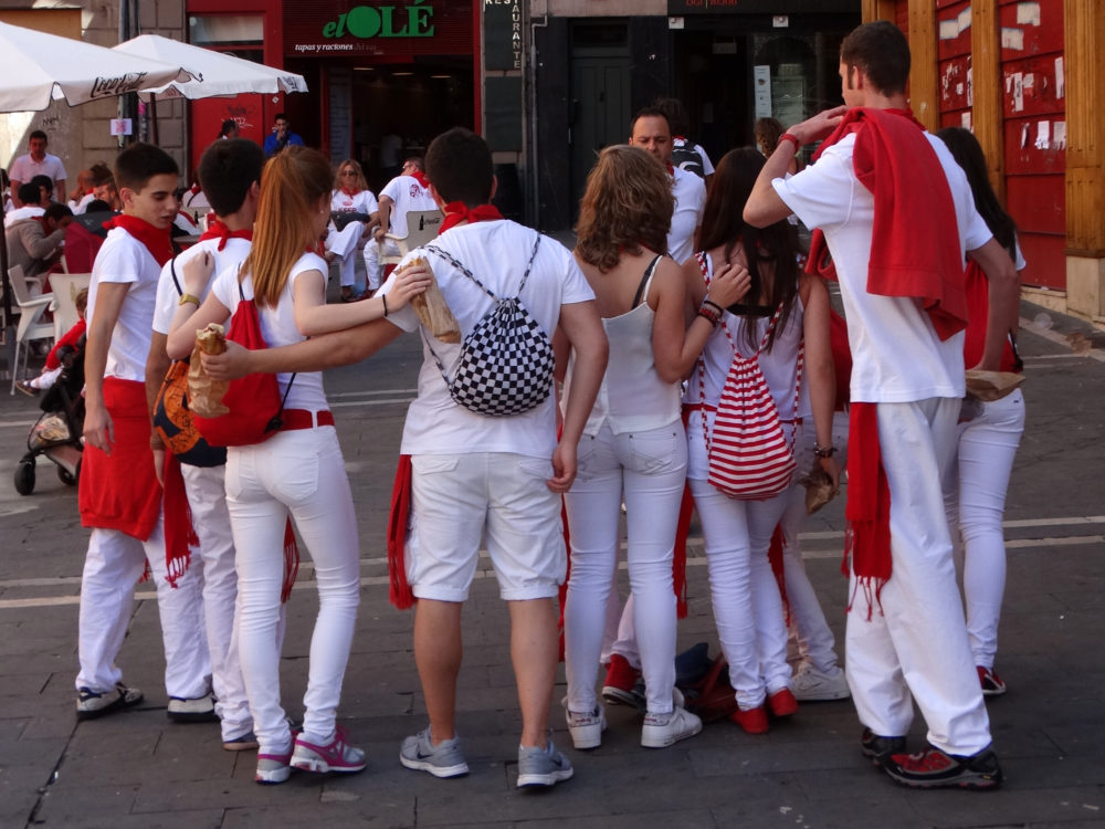 San_Fermin_wikimedia_commons_Adam-Jones_3-1000x750 - San Fermín 2024: dónde comprar las entradas, cuáles son los horarios de los espectáculos y qué concursos hay