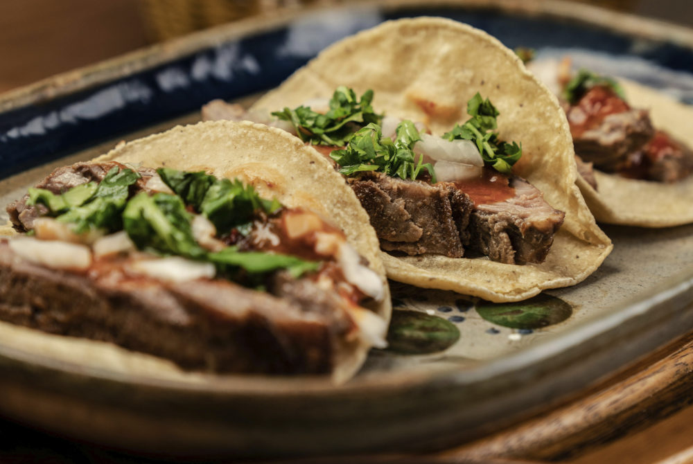Tacos-1000x670 - El restaurante de comida mexicana en Bogotá amado por los locales en el barrio La Cabrera