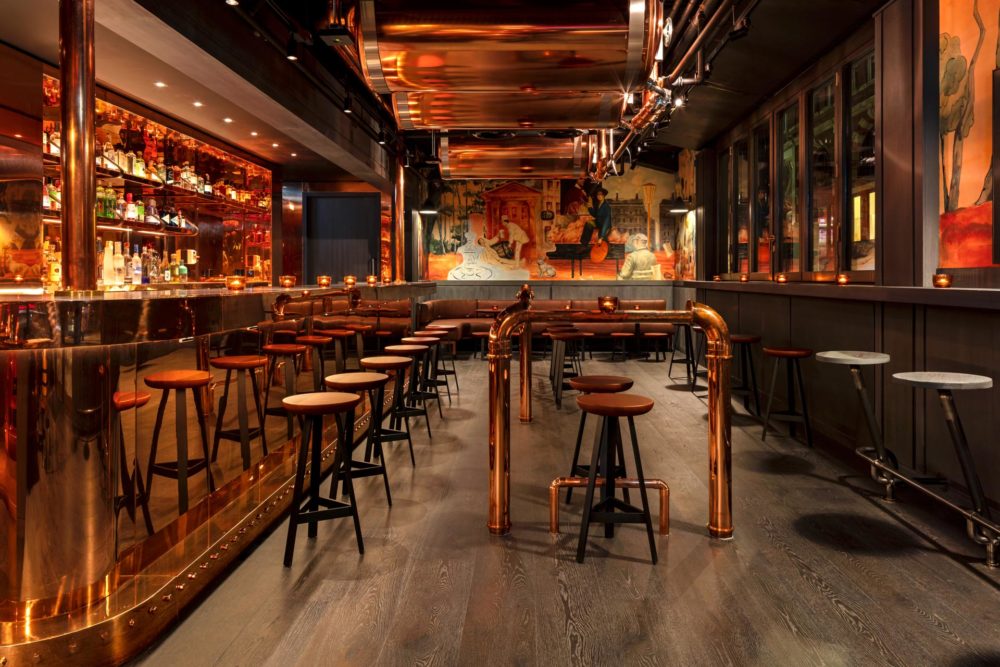 The-Londoner-Joshuas-Tavern-1-1000x667 - Mes del Orgullo: 5 de los mejores hoteles LGBTQ+ Friendly del mundo