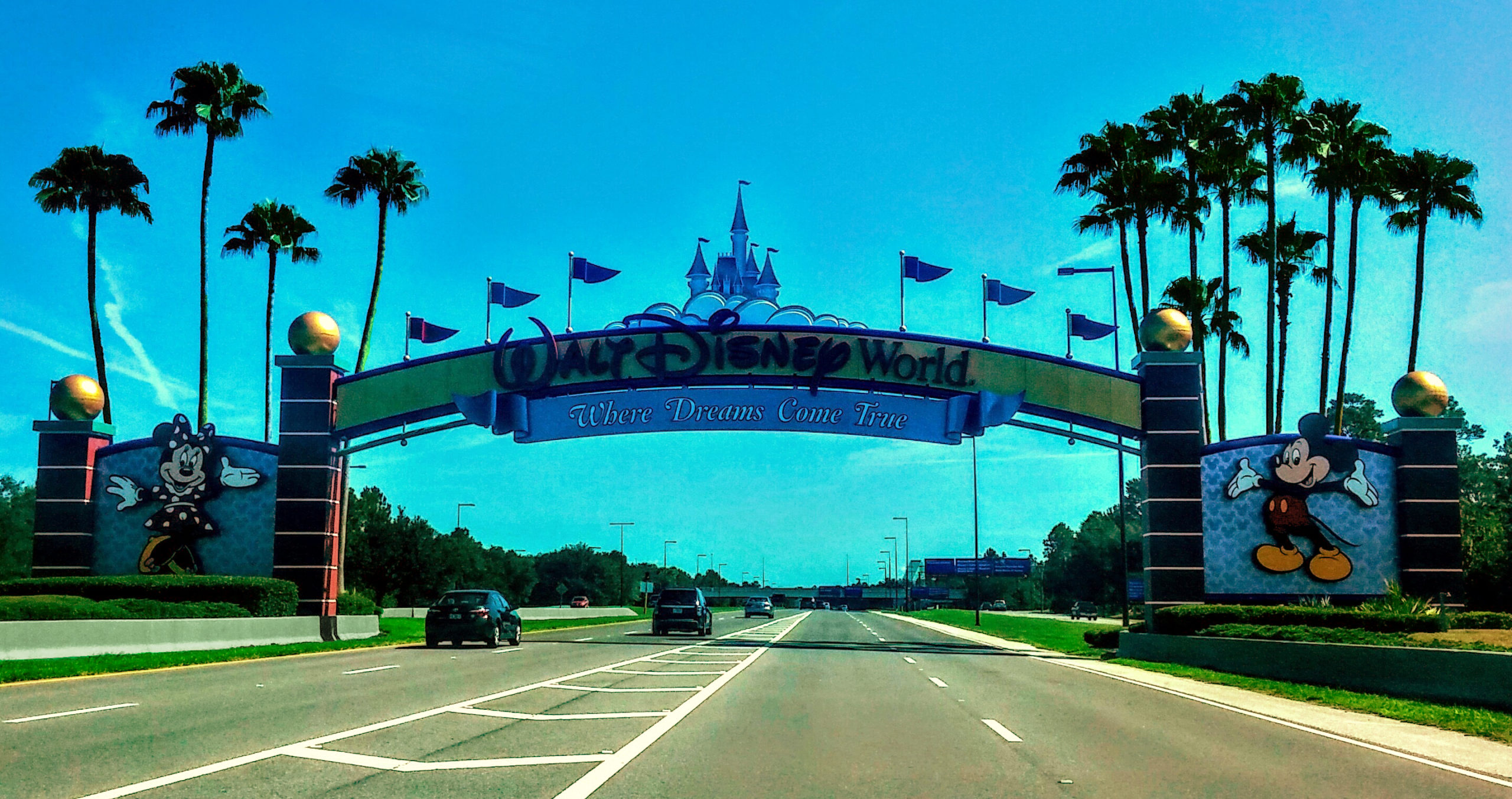Cómo conseguir vuelos baratos a Orlando Florida y visitar Disney