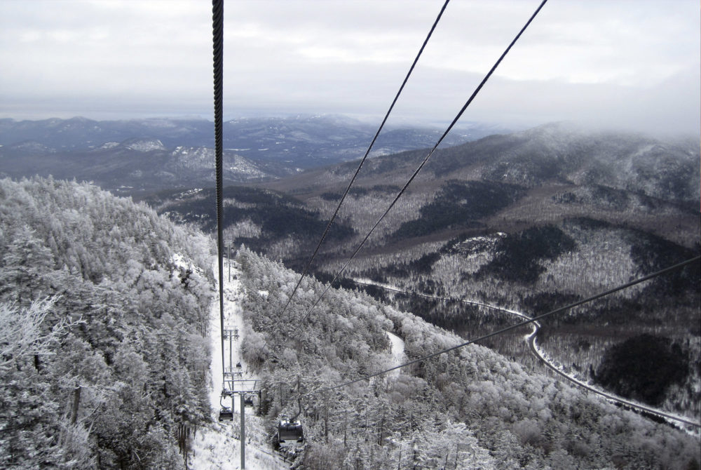 Whiteface-Mountain2-1000x670 - Esta montaña a 5 horas de Nueva York tiene 94 senderos para esquiar, pistas para expertos y fue sede de los Juegos Olímpicos
