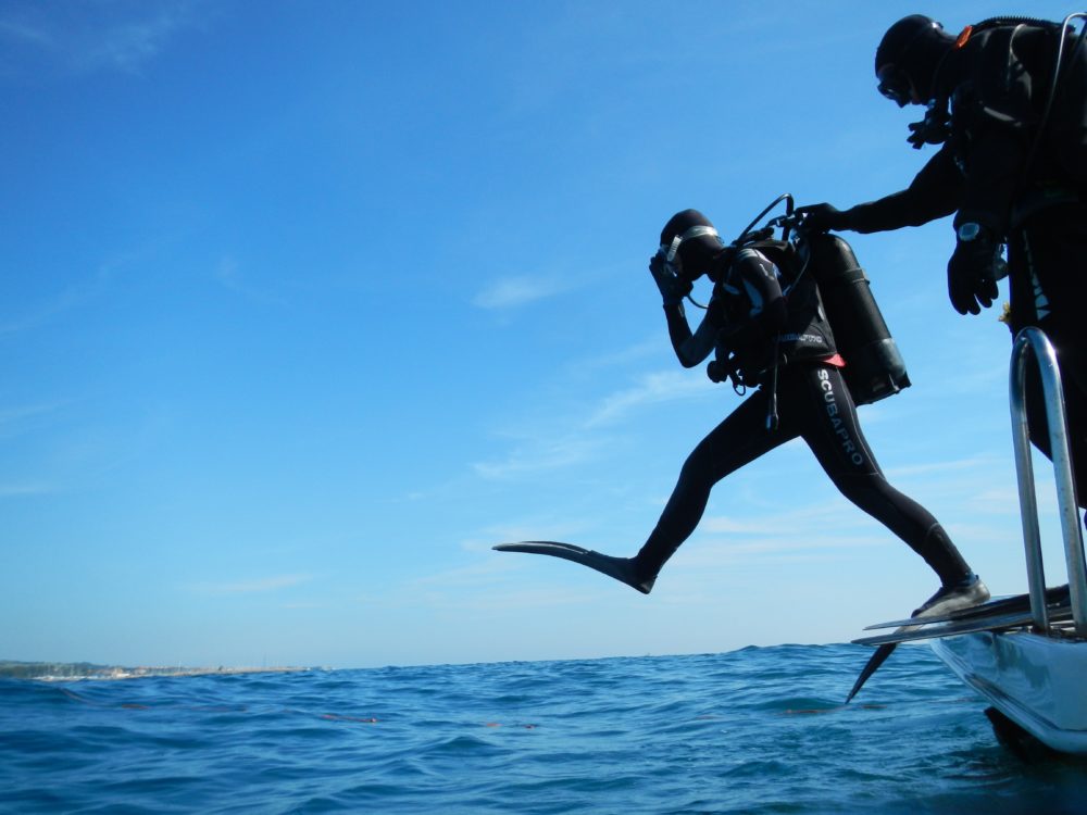 buceo-pixabay-1000x750 - Es uno de los pocos museos submarinos del mundo, está en España y debes bucear para conocerlo