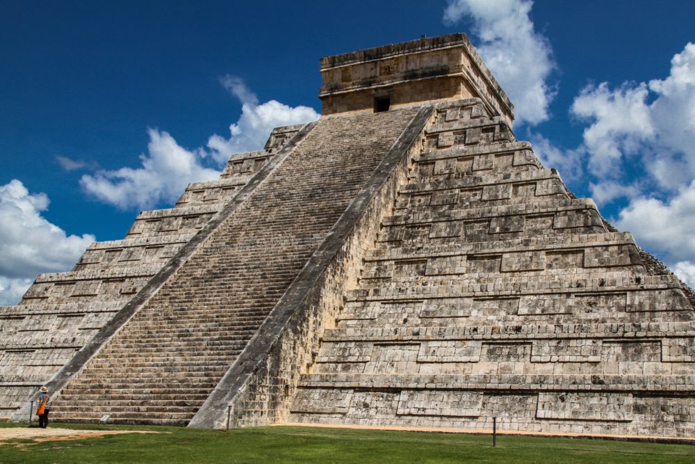 chichen-itza-pixabay-1000x667 - Guía completa para viajar a Tulum: presupuesto, itinerario y cómo llegar