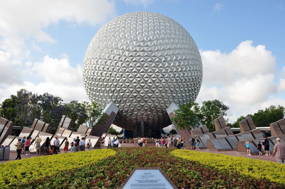 epcot_wikimedia_commons_chensiyuan-1000x664 - Cuáles son los horarios de apertura y clausura de los parques de Walt Disney World