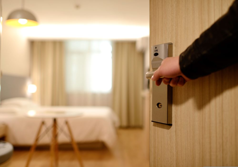 hotel-pixabay-1000x700 - Qué son los Hoteles Good Neighbor de Walt Disney World y por qué son más económicos