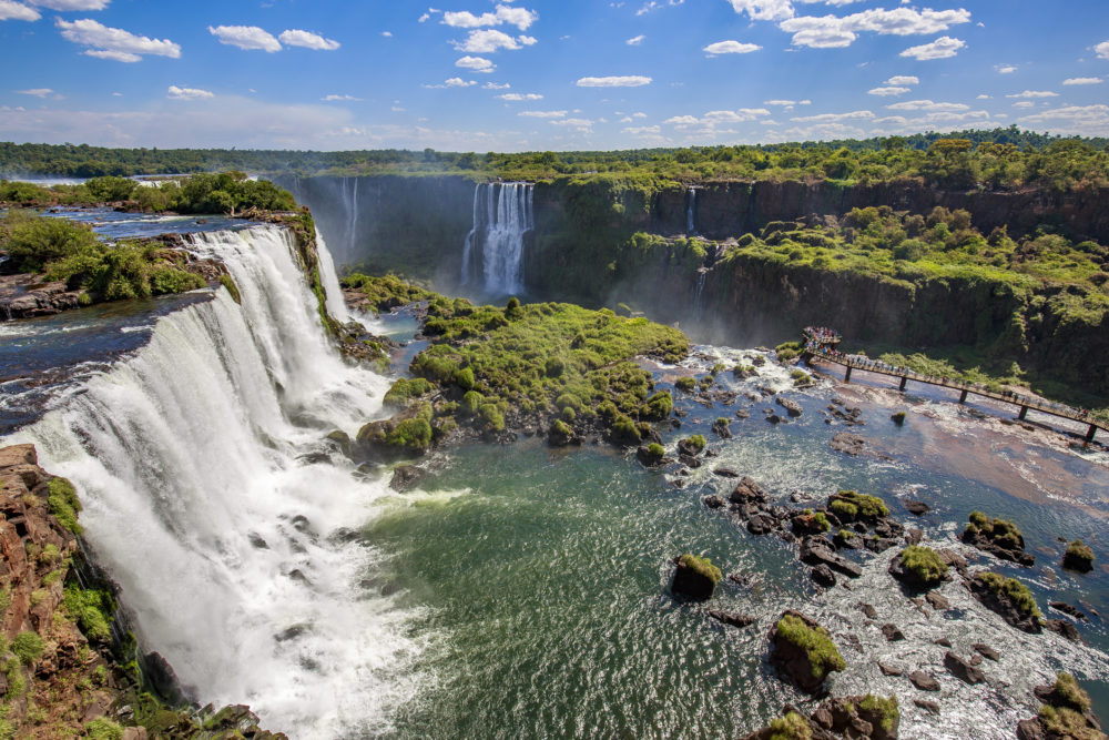 iStock-1369791310-1000x667 - Cuál es la mejor época del año para viajar a las Cataratas del Iguazú