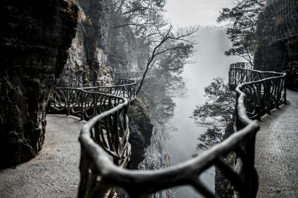 montana_de_Tianmen-1000x667 - Puentes de cristal y otros miradores con vistas increíbles