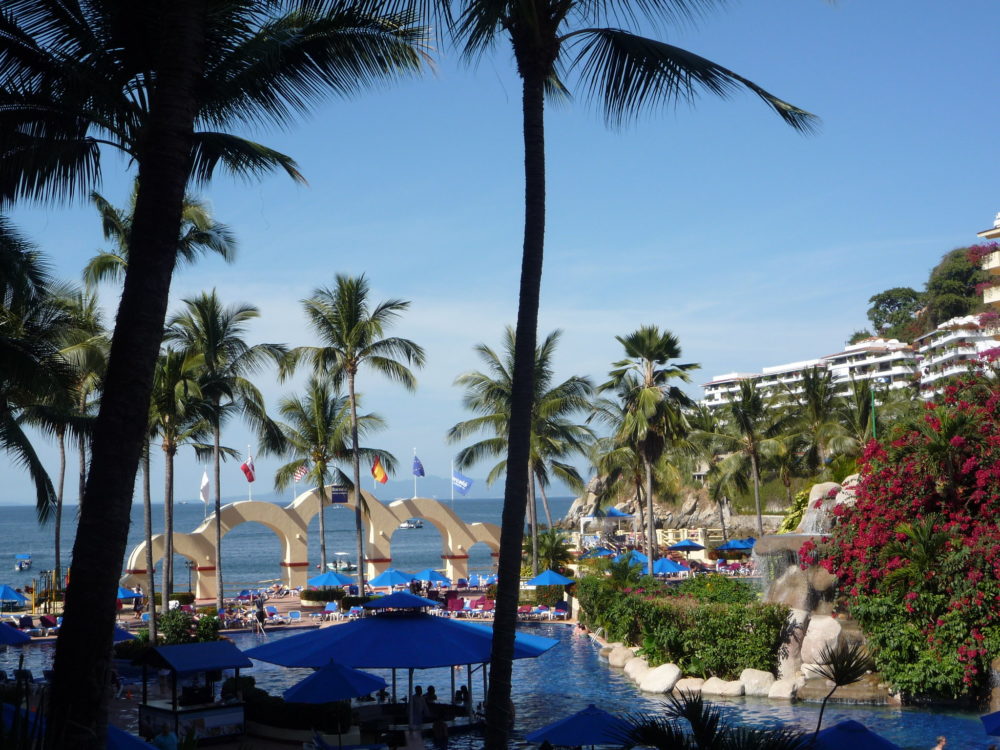 6561391903_a8a7c565a8_k-1000x750 - Top 5 hoteles en Puerto Vallarta: servicios, precios y ubicaciones