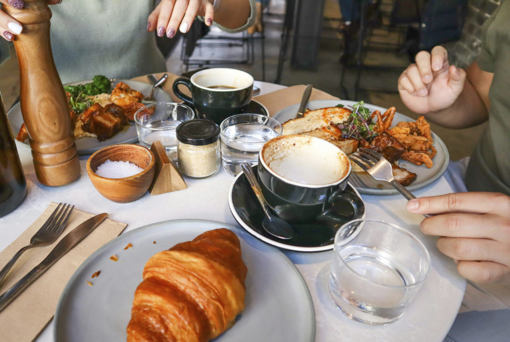 Brunch2-1000x670 - Top 7 restaurantes y bares donde hacer brunch en Madrid