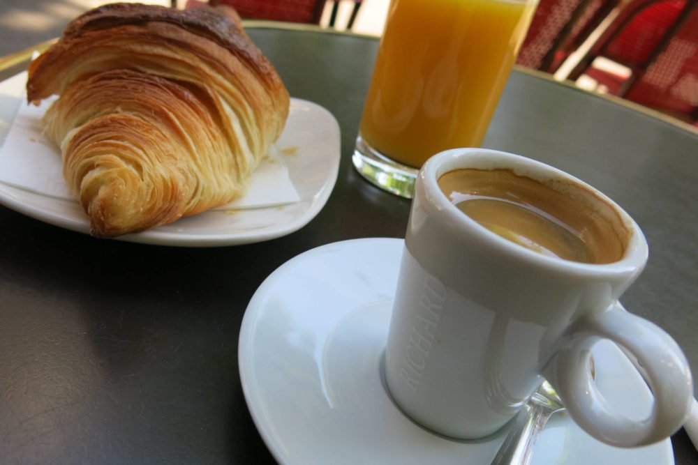 Cafeteria-1000x667 - Los 10 lugares poco conocidos de París que debes visitar alguna vez