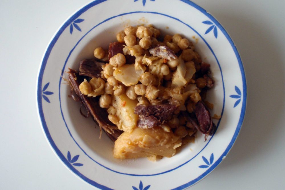 Cocido-madrileno-1000x667 - Las 10 comidas típicas de España que debes probar en tu viaje