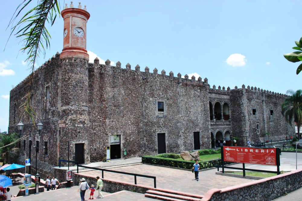 Cuernavaca_Palacio_Cortes-1-1000x667 - Top 6 castillos de México, dónde están y cuánto cuestan las entradas