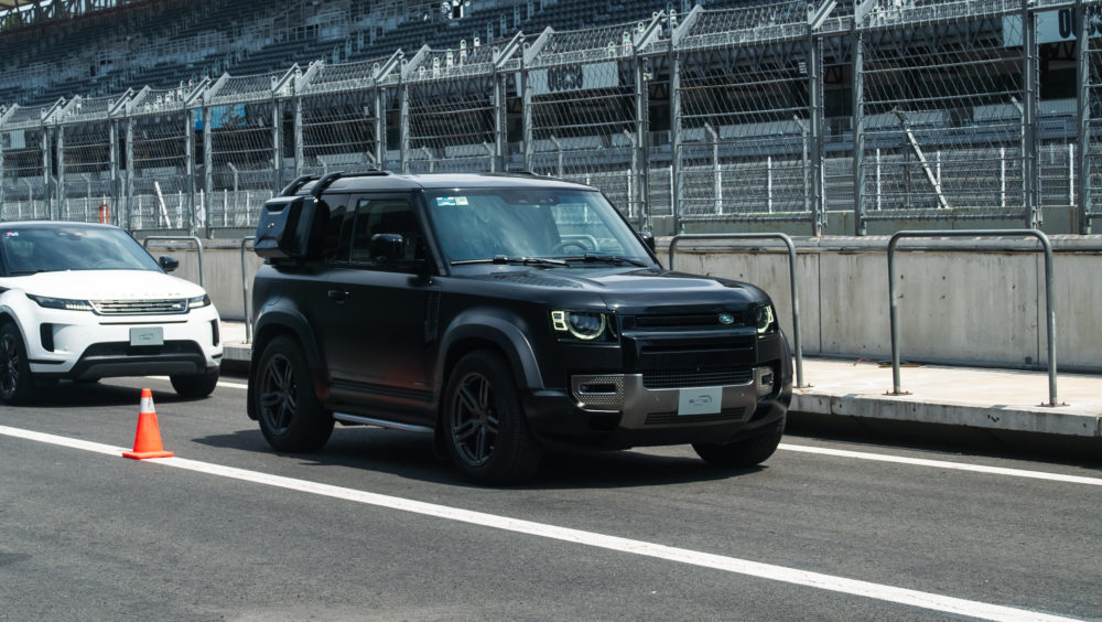 Vivimos el lujo moderno en carne propia durante el Drive Fest de JLR en el Autodromo Hermanos Rodríguez