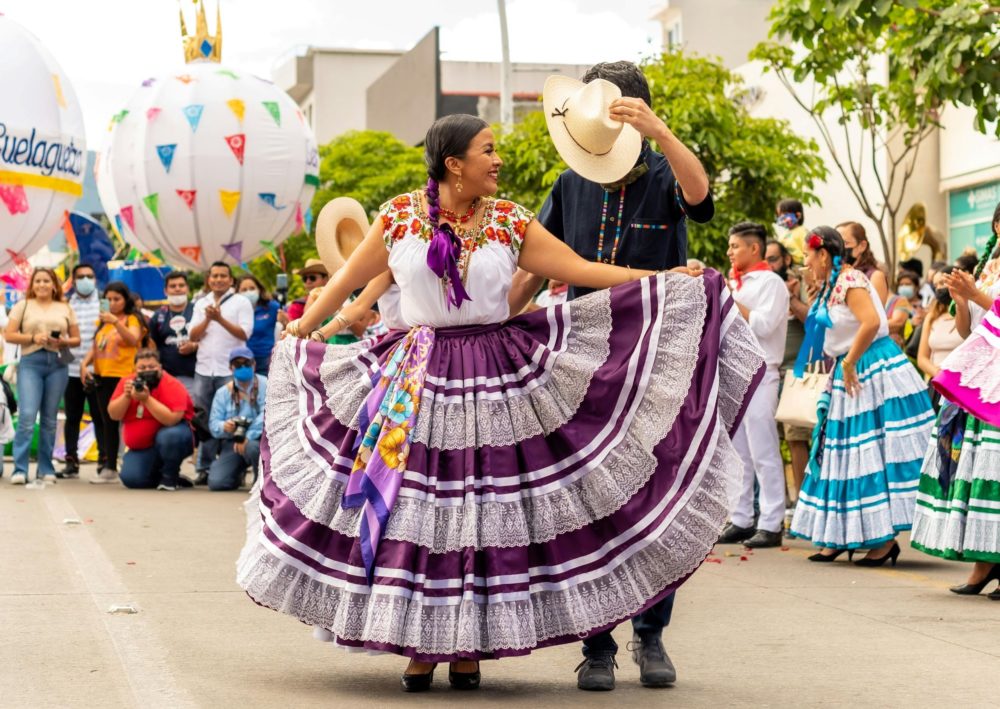 Guelaguetza-Pexels-1000x709 - Cuáles son las 8 regiones de Oaxaca que se celebran en La Guelaguetza: características de cada una
