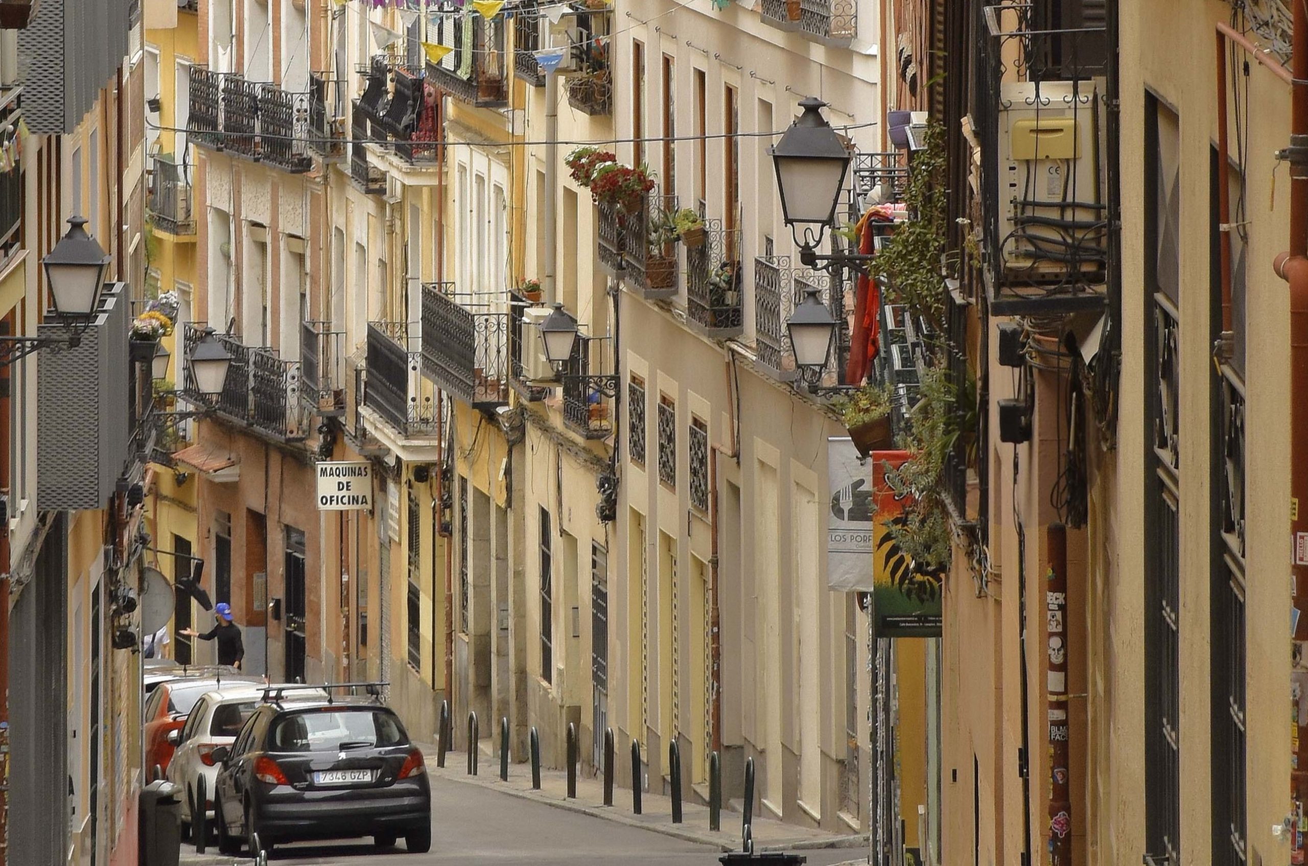 Qué ver y cómo llegar al barrio Lavapiés de Madrid: ¿es peligroso para turistas?