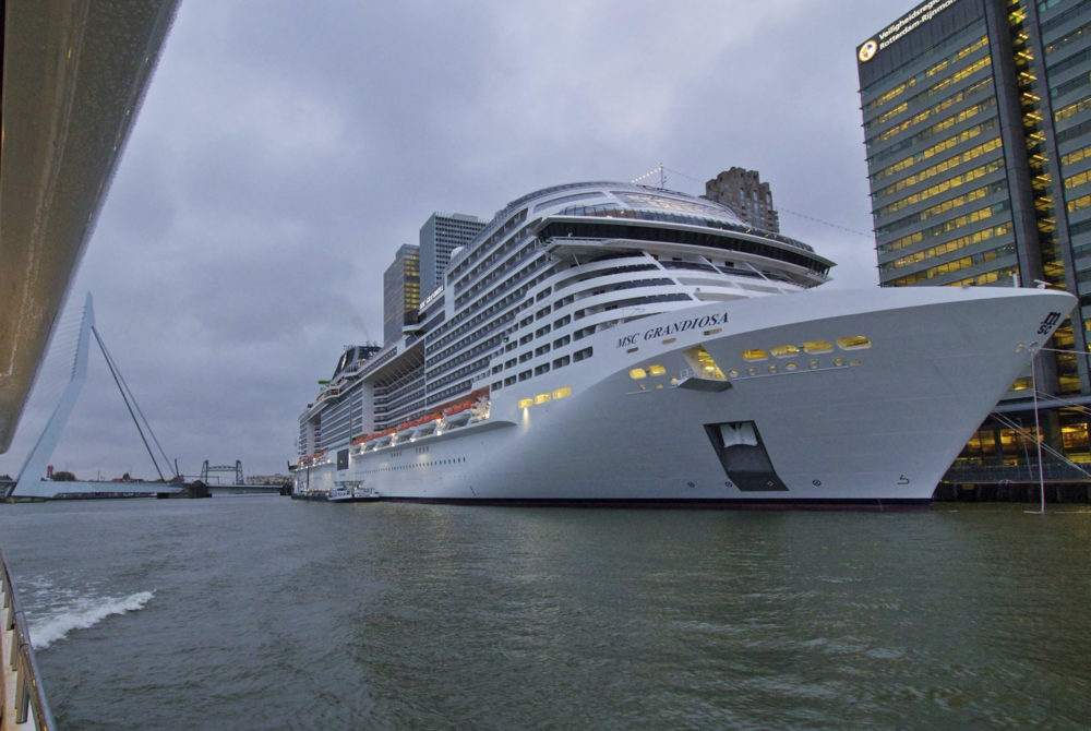 MSC-Grandiosa-1000x670 - 5 cruceros con todo incluido a buen precio para aprovechar en España