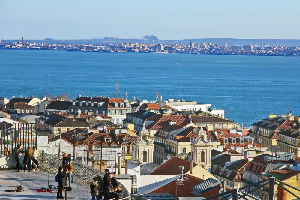 Mirador-Lisboa-1000x667 - 7 cosas gratis para hacer en Lisboa