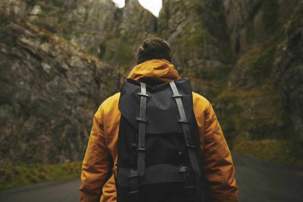 Mochilero-por-Europa-1000x667 - Top 5 de destinos baratos de Europa para un viaje de mochilero