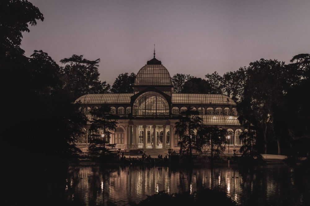 Palacio-de-Cristal-1000x667 - Parque El Retiro en Madrid: tarifas, horarios y cómo ir en transporte público