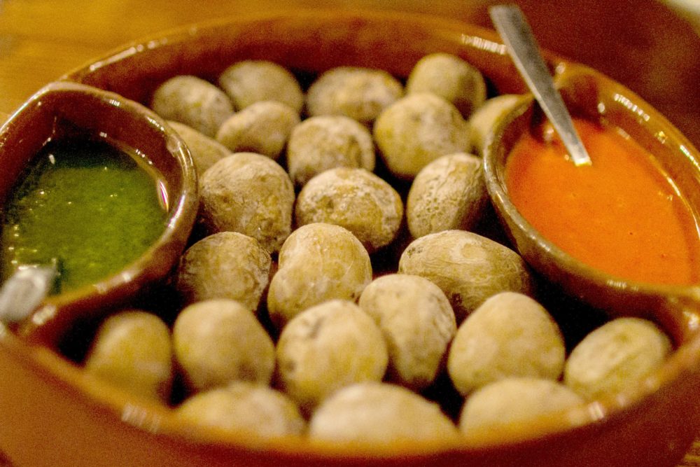 Papas-arrugadas-1000x667 - Las 10 comidas típicas de España que debes probar en tu viaje