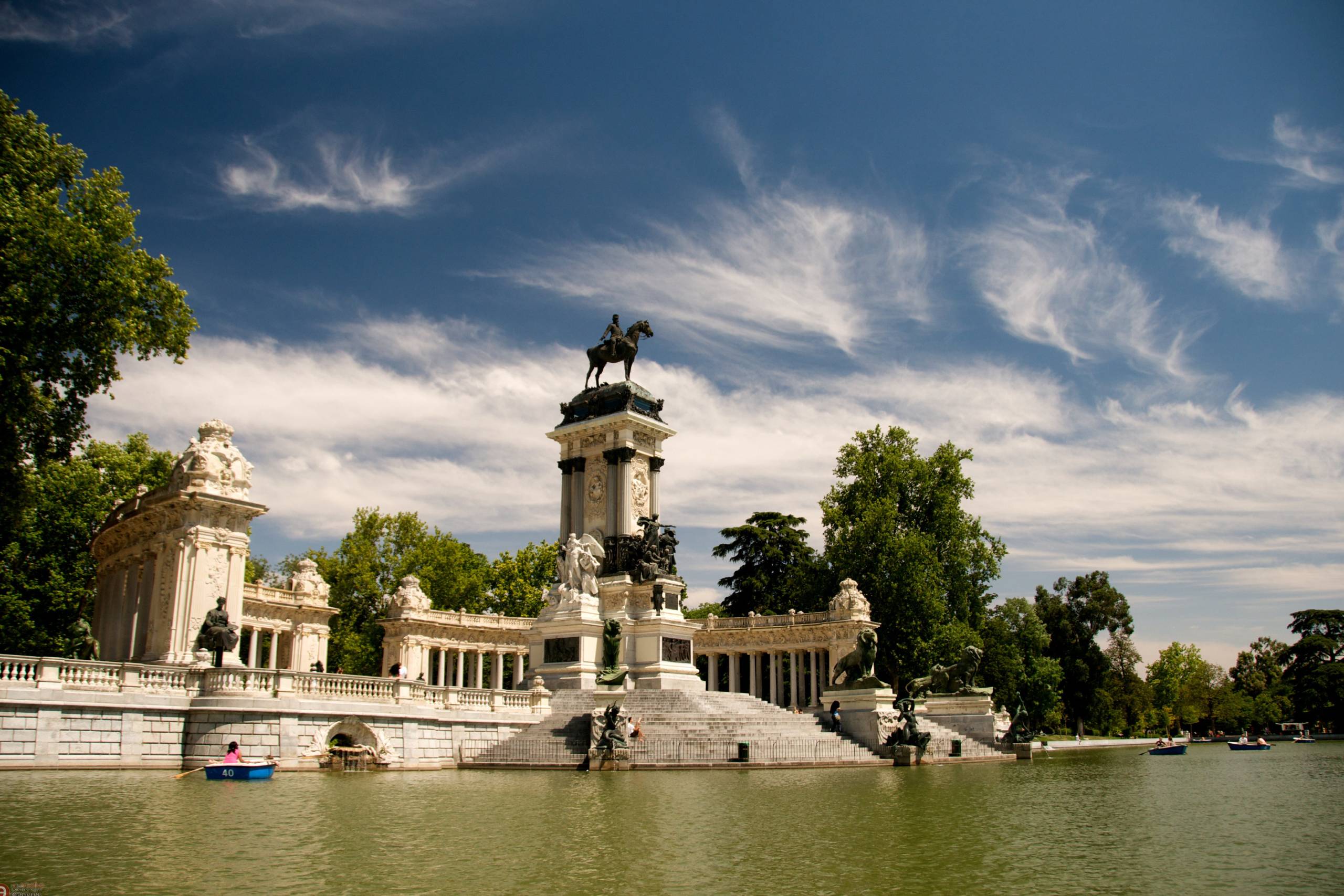Parque El Retiro en Madrid: tarifas, horarios y cómo ir en transporte público