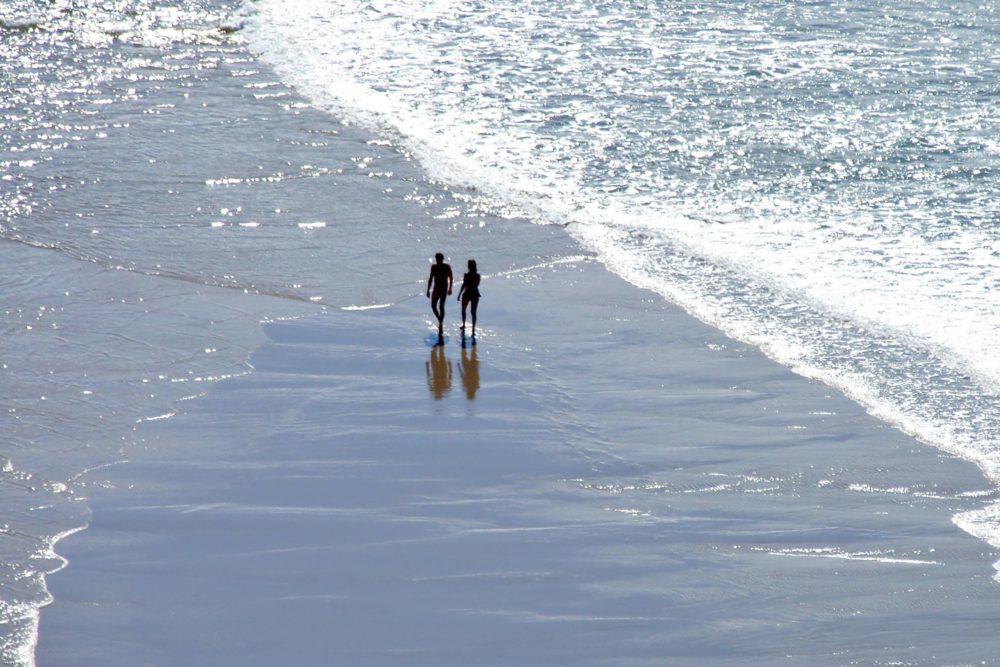 Playa-de-Combouzas-1000x667 - 8 playas nudistas en España que no te puedes perder: dónde quedan y cuáles tienen los paisajes más bonitos