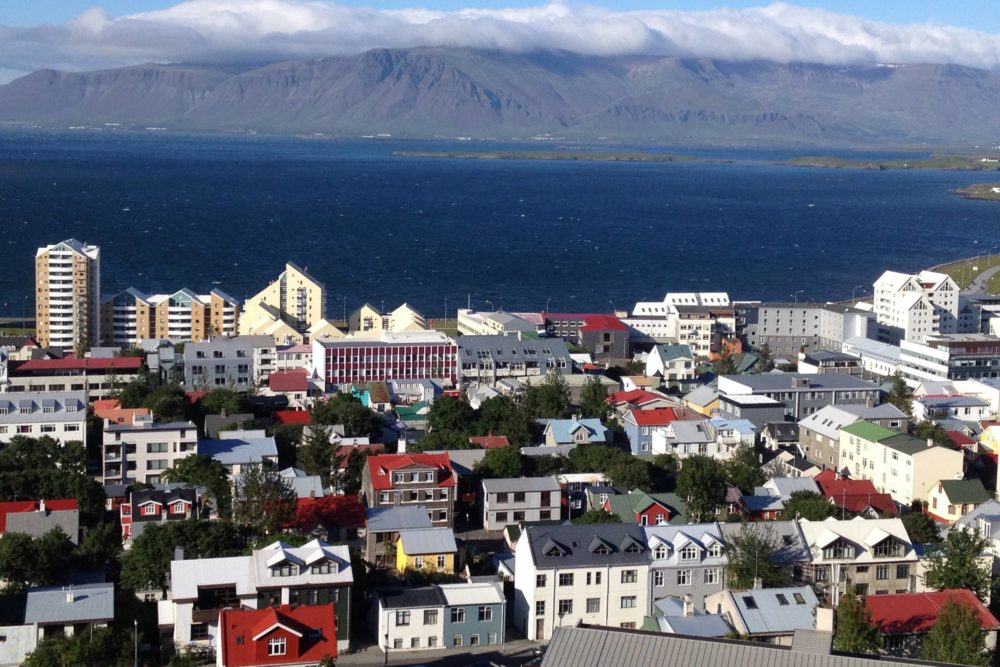 Reikiavik-1000x667 - Top 5 de destinos baratos de Europa para un viaje de mochilero