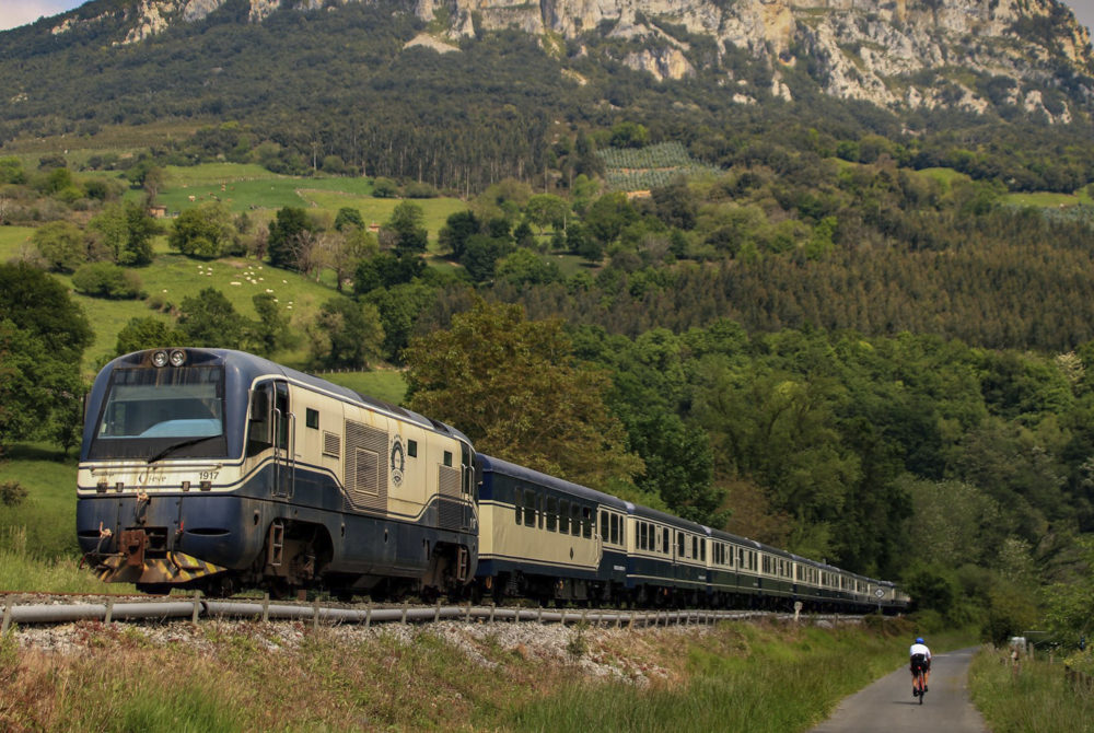 Transcantabrico-1000x670 - Los viajes en tren en España que debes hacer para ver paisajes alucinantes