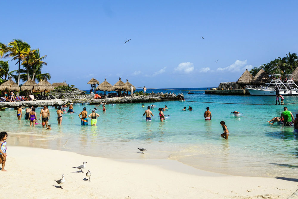 Xcaret-1000x670 - Lista completa de festivales y actividades de Día de Muertos 2024 en todo México