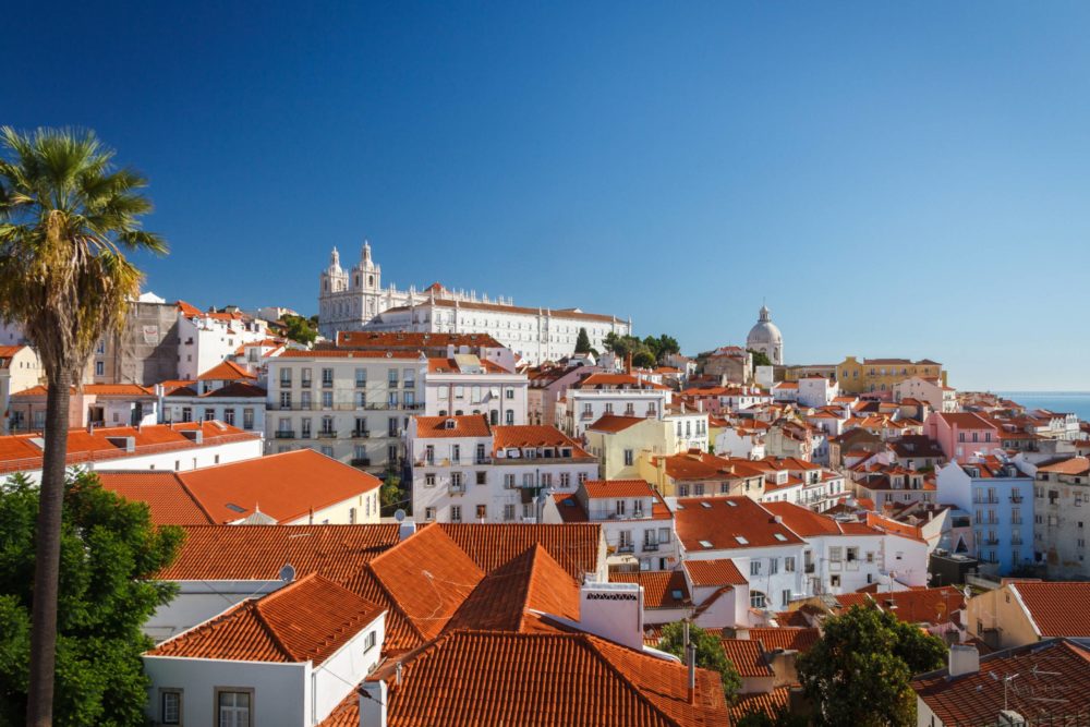 barrio-de-Alfama-1000x667 - 7 cosas gratis para hacer en Lisboa