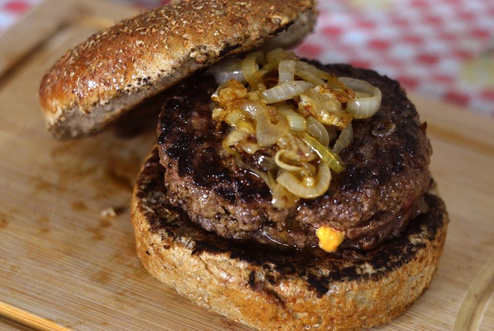 hamburger-951896_1280-1-1000x670 - Top 5 restaurantes de hamburguesas de Barcelona