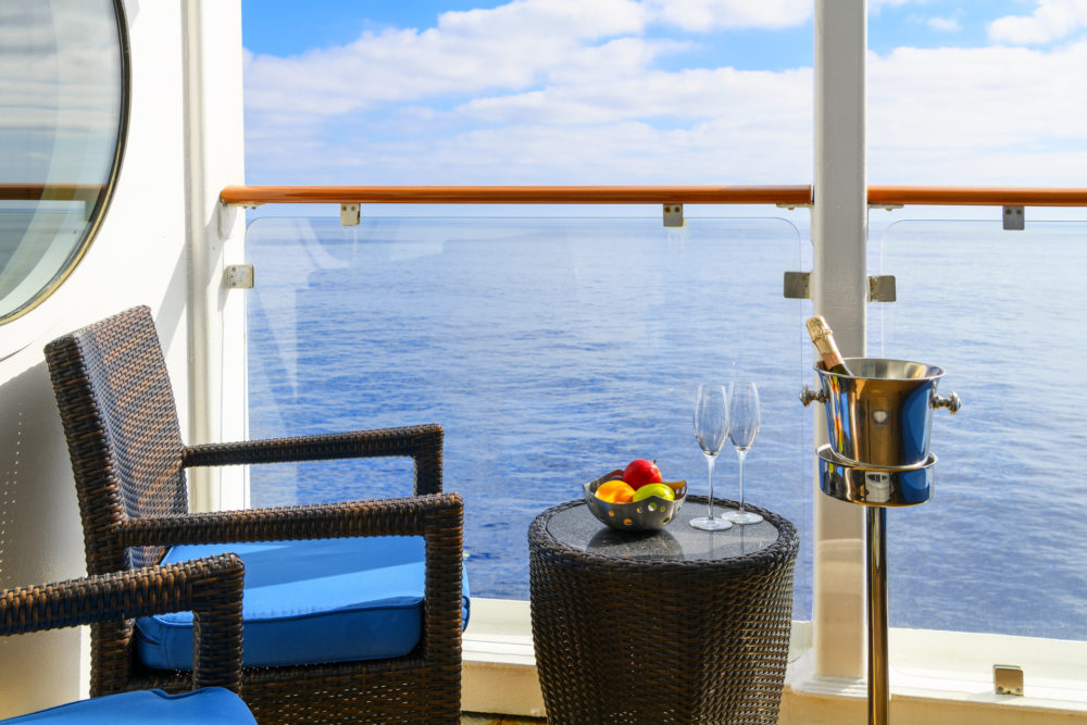 iStock-1825567384-1000x667 - 5 cruceros con todo incluido a buen precio para aprovechar en España