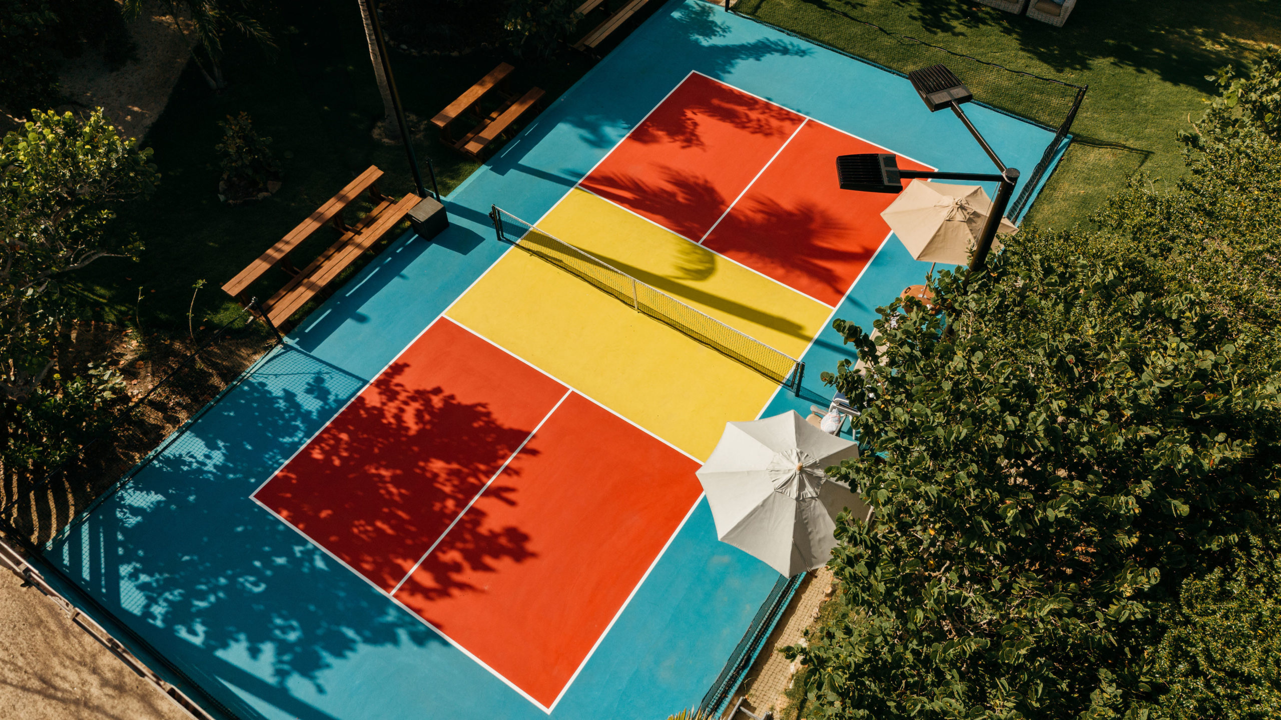 pickleball_Isla_Necker-scaled - Entrena como un campeón en esta exclusiva isla del Caribe