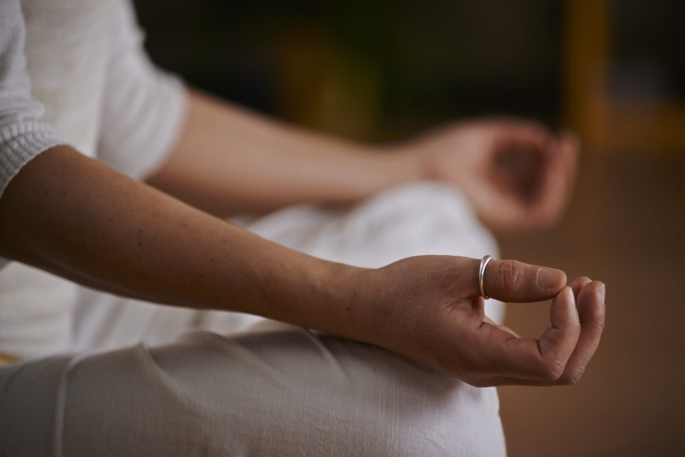 yoga-4489430_1920-1000x667 - 7 retiros espirituales en España: dónde se hacen y qué precio tienen