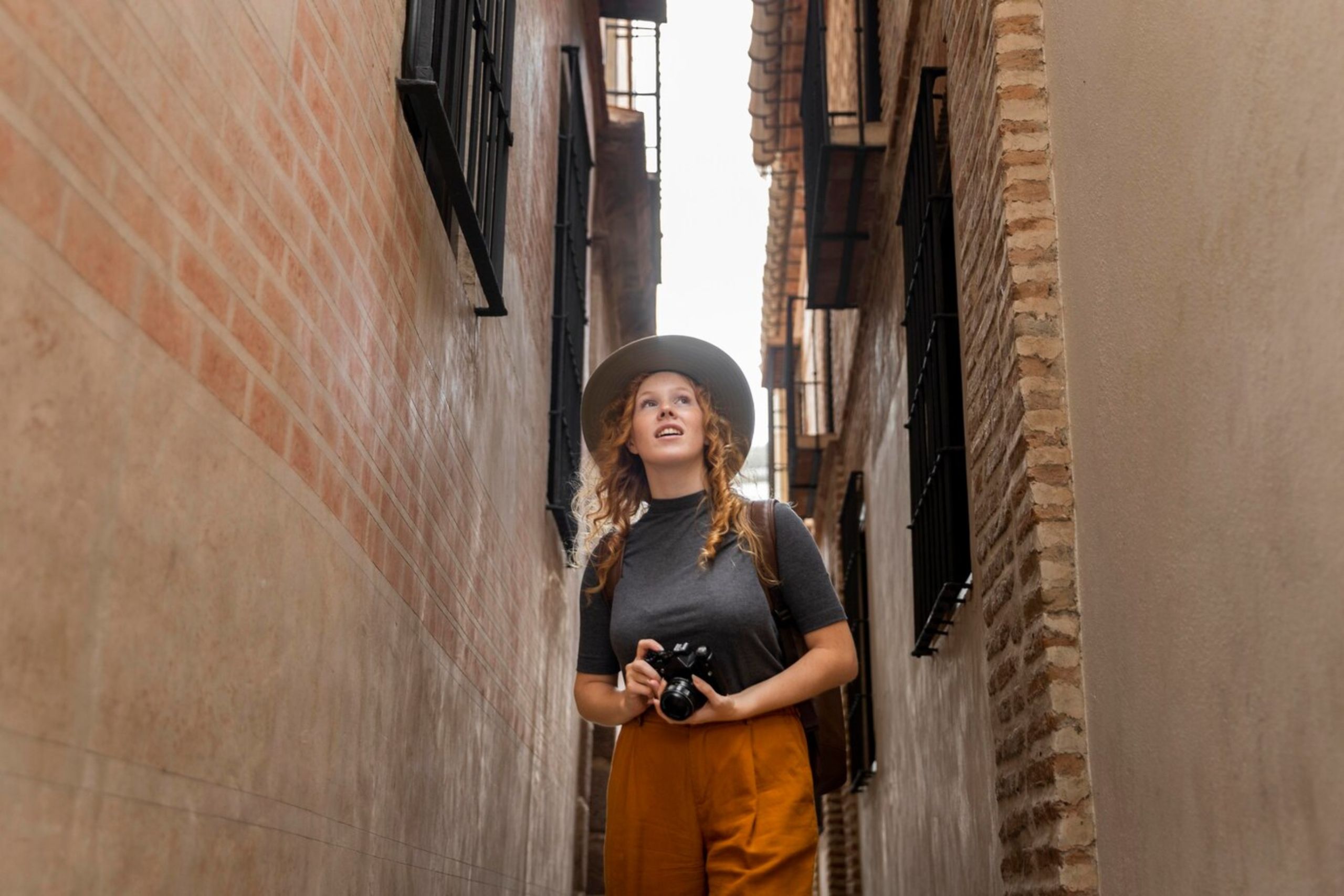 Cuántos barrios tiene Ciutat Vella en Barcelona y qué visitar