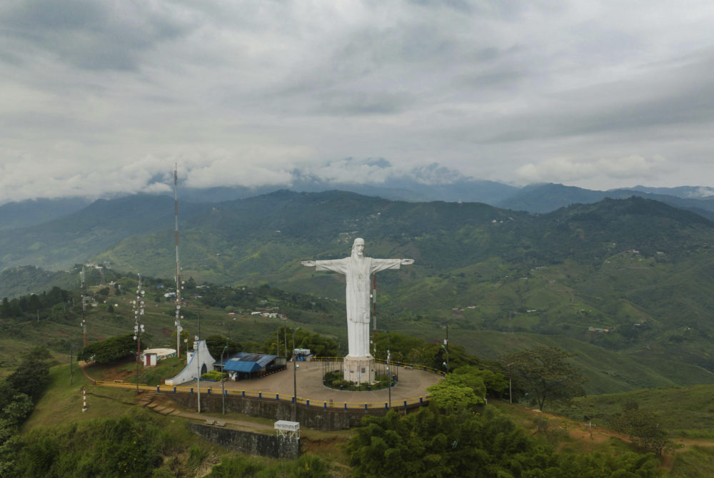 Cristo-Rey5-1000x670 - Cómo subir al monumento Cristo Rey en Cali