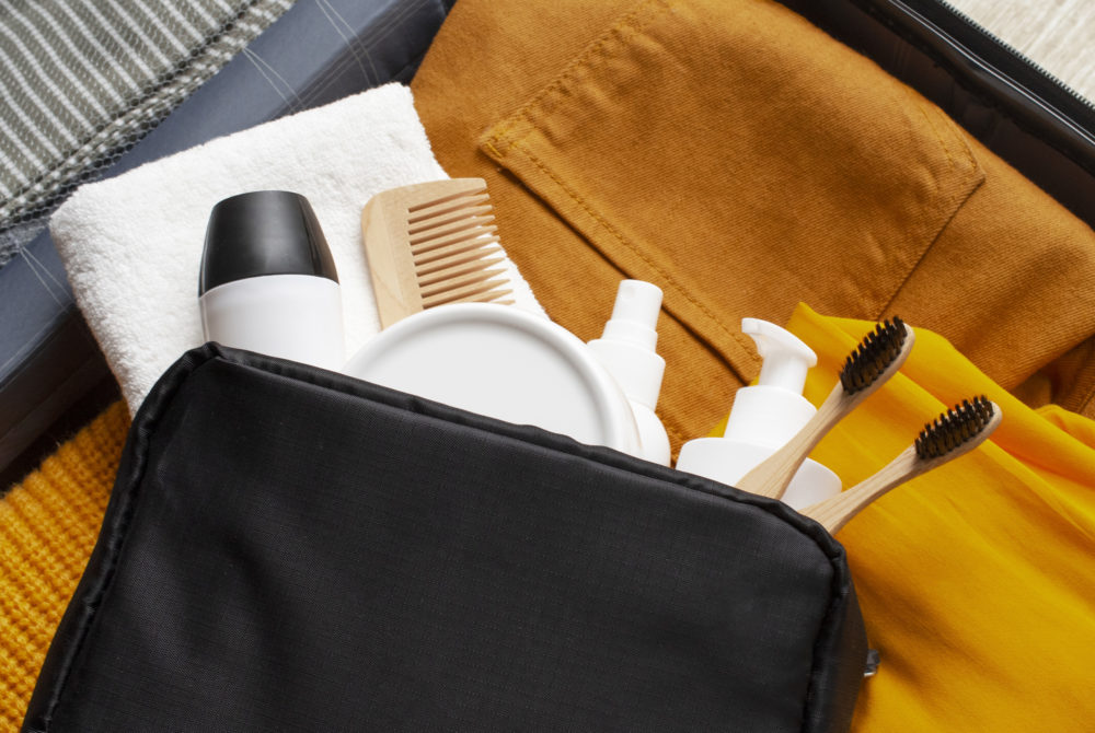 Desodorante2-1000x670 - ¿Se puede llevar desodorante en el avión?