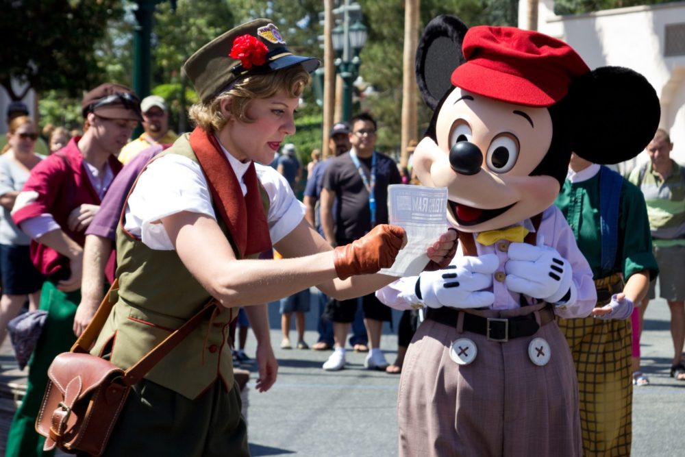 ¿Cuántos días ir a Disney California?