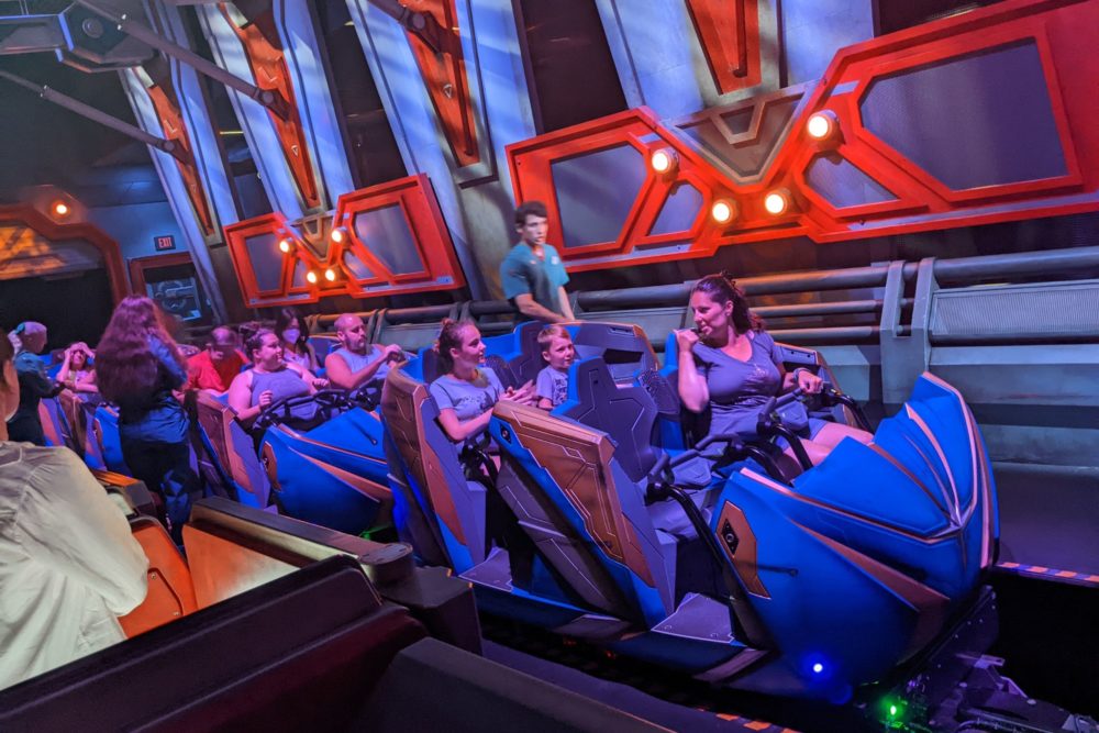 Montana-rusa-Guardianes-de-la-Galaxia-1000x667 - Qué velocidad tienen las montañas rusas de Disney Florida más populares 